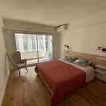 Renovated 4 Room Apartment-Parking Next Door And Beach At 700M